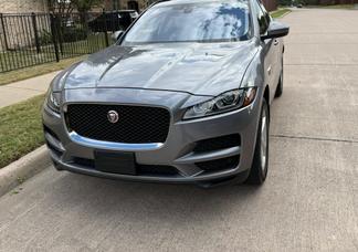 Jaguar F-Pace car