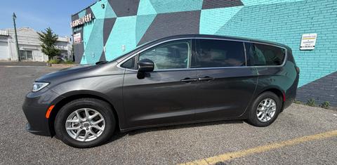 Chrysler Pacifica 2023