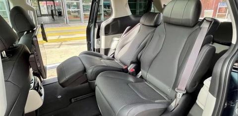 Kia Carnival Hybrid 2026