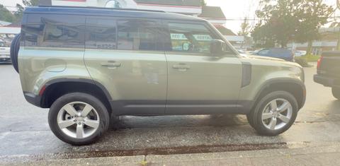 Land Rover Defender 2025
