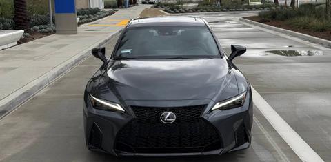 Lexus IS 2025