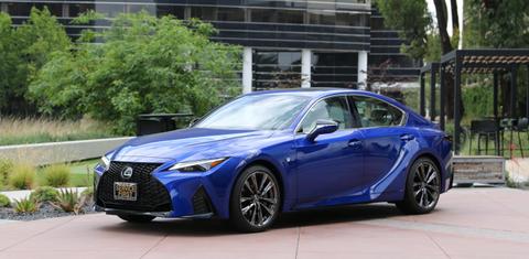 Lexus IS 2022