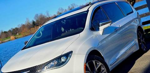 Chrysler Pacifica 2017