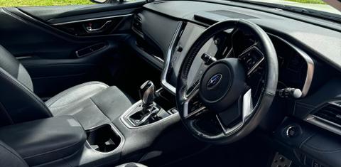Subaru OUTBACK 2021