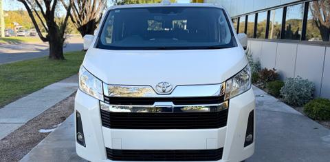 Toyota HIACE 2024