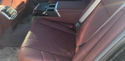 BMW i7 2023