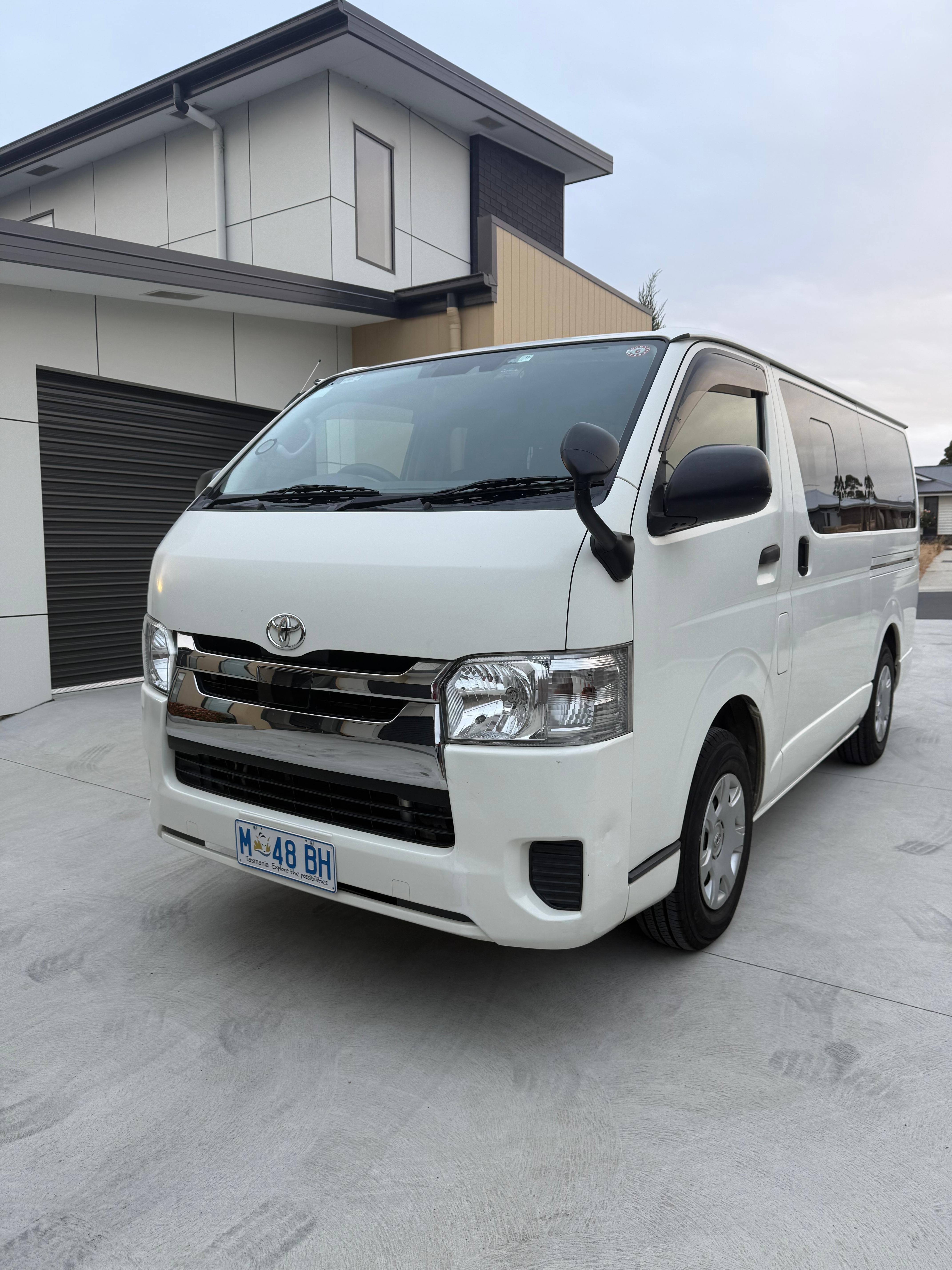 Toyota HIACE 2018 in Rokeby