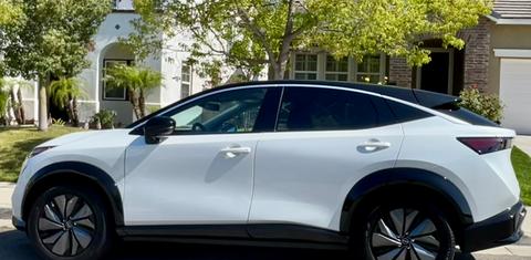 Nissan ARIYA 2025