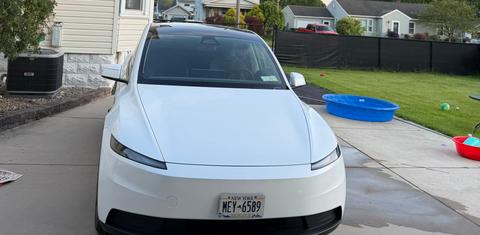 Tesla Model Y 2026