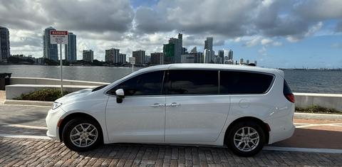 Chrysler Pacifica 2023