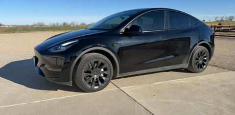 Tesla Model Y 2023