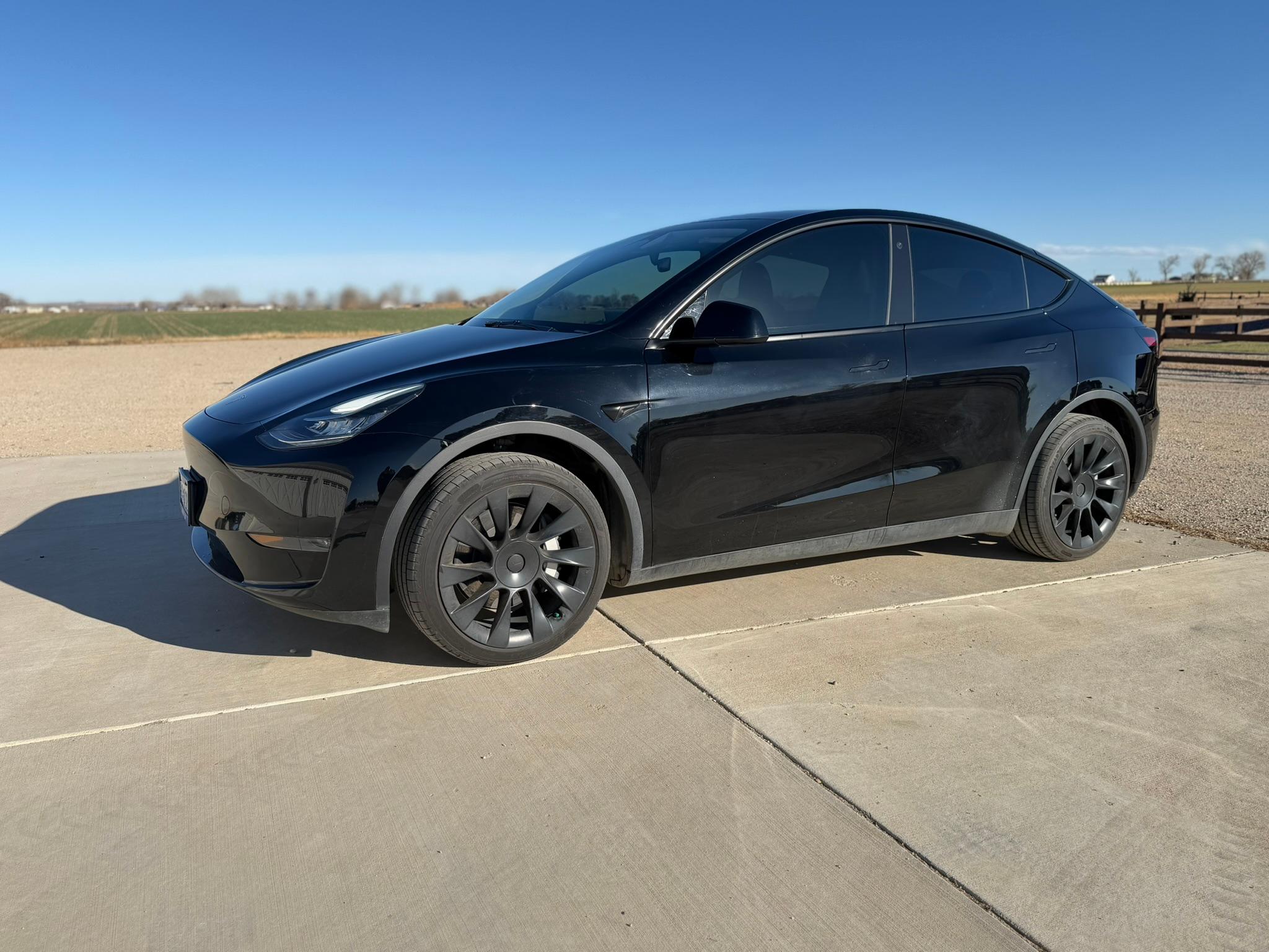 Tesla Model Y 2023 in Aurora, CO