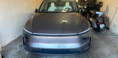 Tesla Model Y 2026