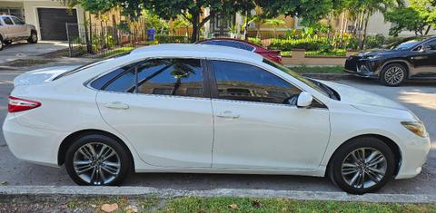 Toyota Camry 2017