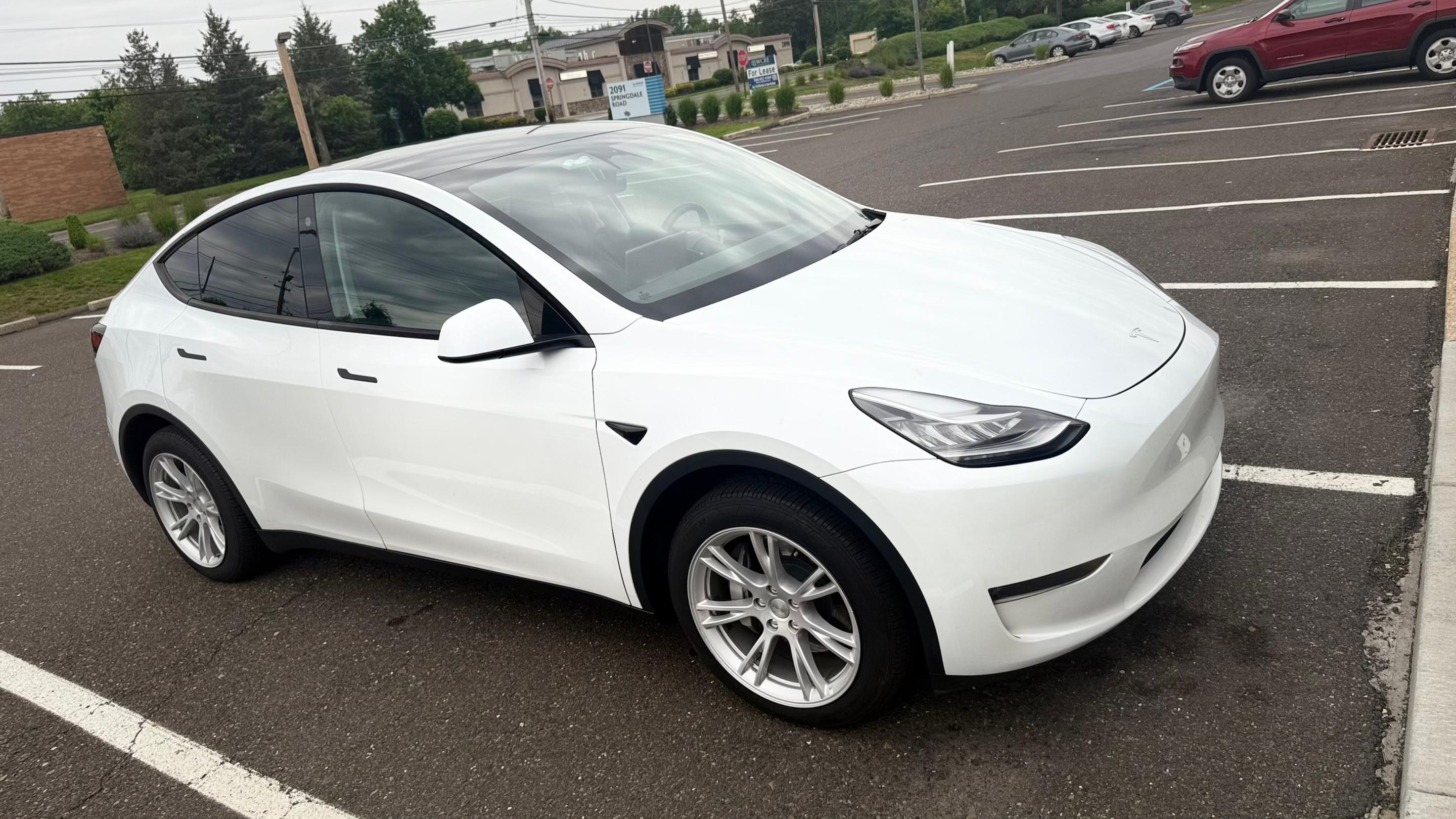 Tesla Model Y 2023 in 