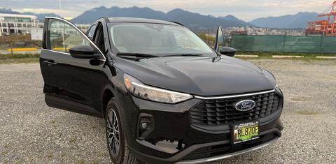 Ford Escape PHEV 2025