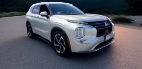 Mitsubishi Outlander 2023