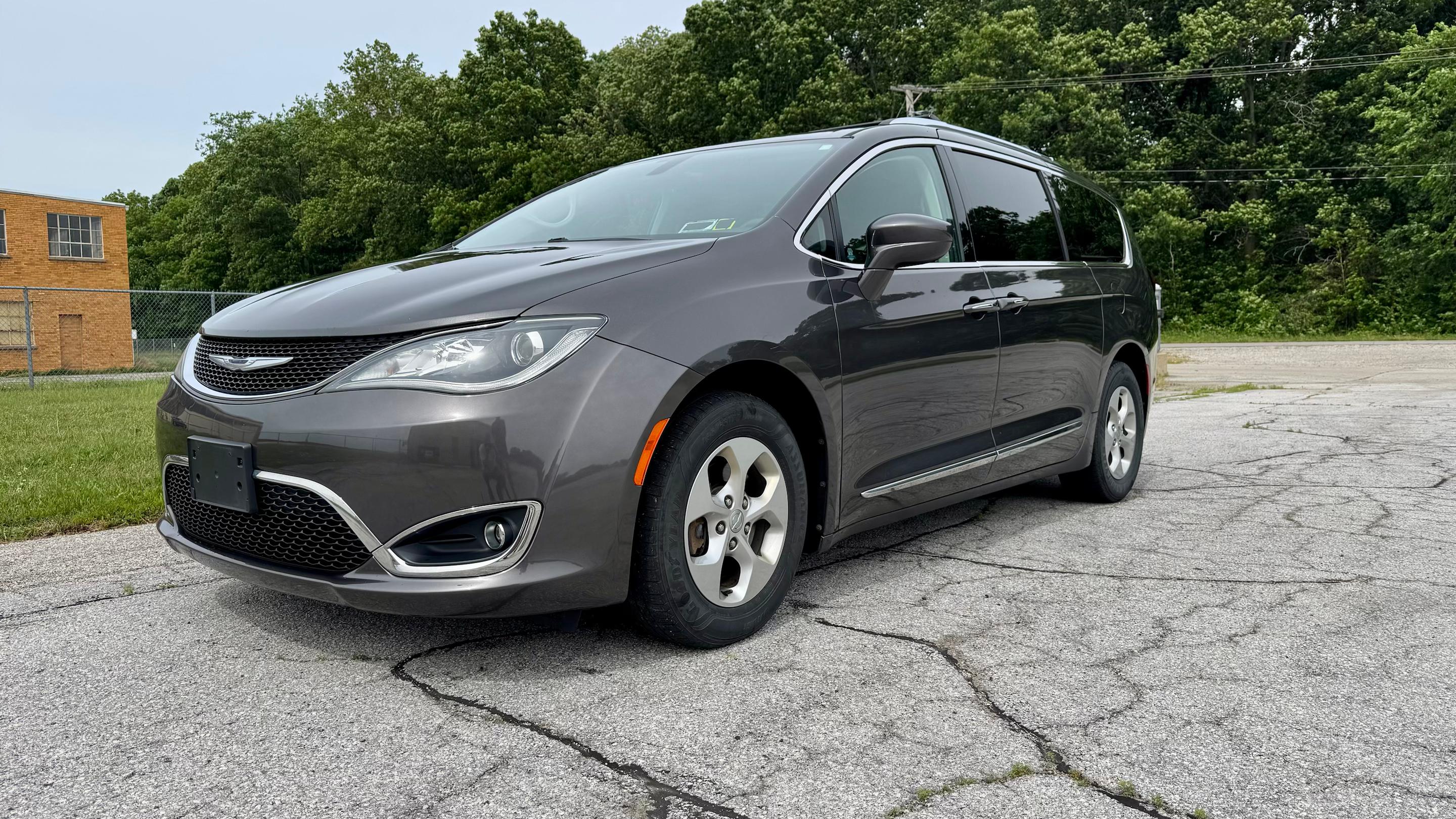 Chrysler Pacifica 2017 in Fort Wayne, IN