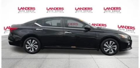 Nissan Altima 2020