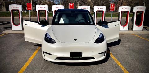 Tesla Model Y 2022