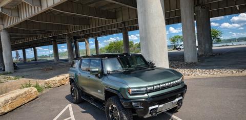 GMC HUMMER EV SUV 2024