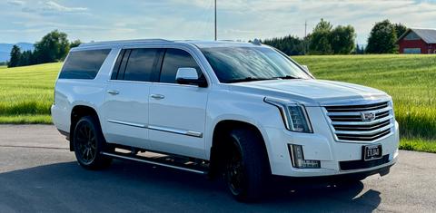 Cadillac Escalade ESV 2017