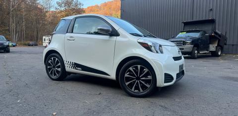 Scion iQ 2012