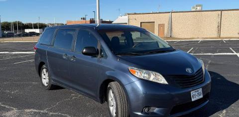 Toyota Sienna 2014