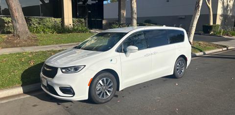 Chrysler Pacifica 2022