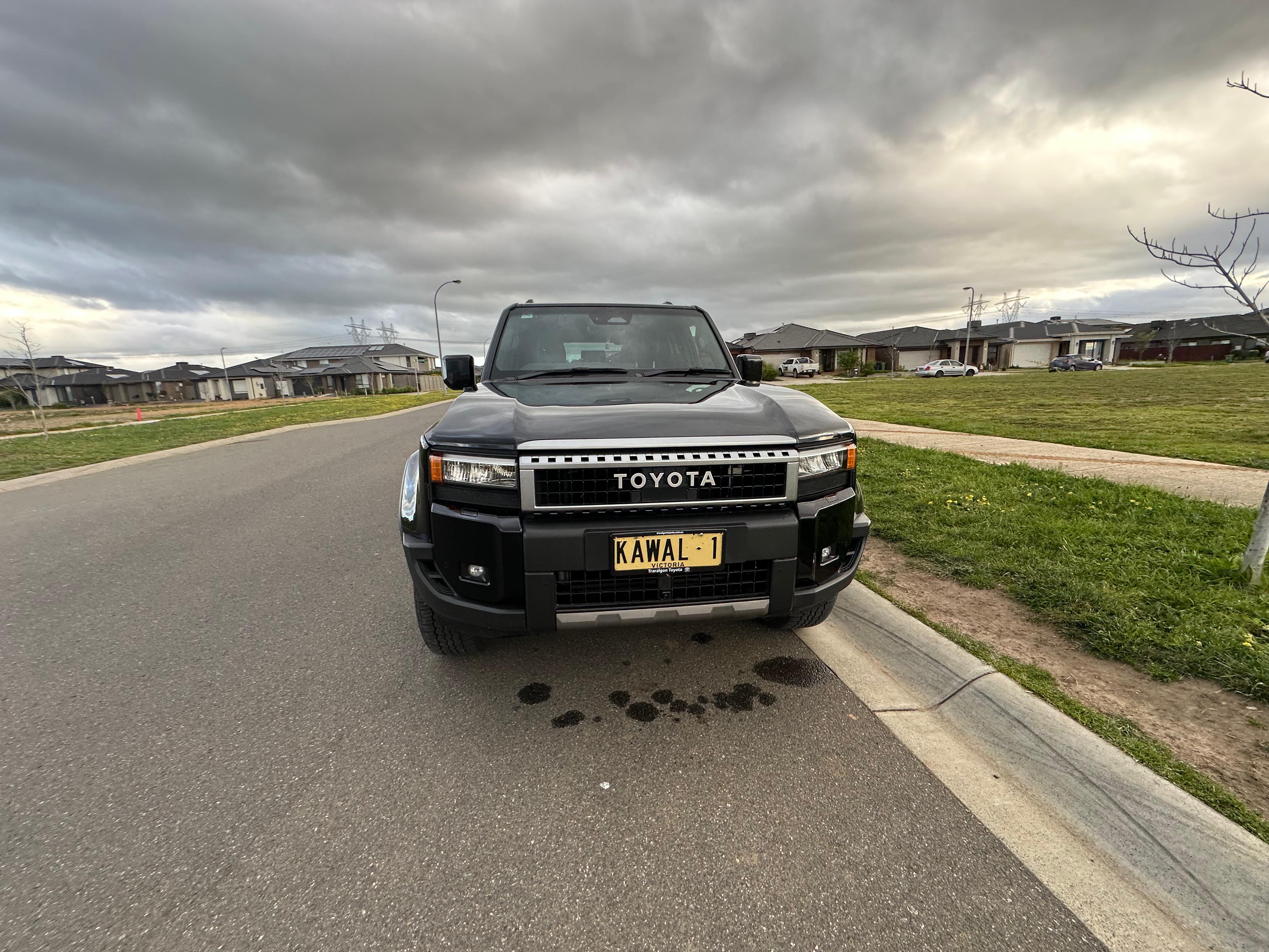 Toyota LANDCRUISER PRADO 2025 in Officer
