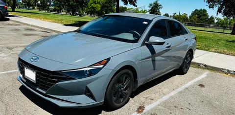 Hyundai Elantra 2023
