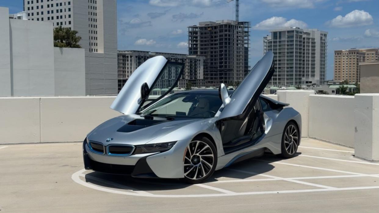 BMW i8 2017 in Sarasota, FL