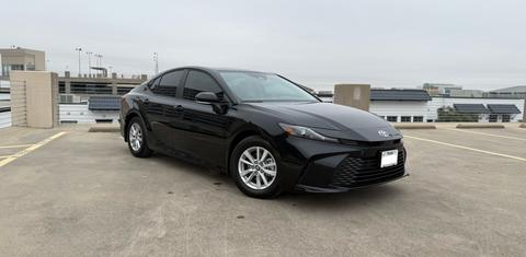 Toyota Camry Hybrid 2026