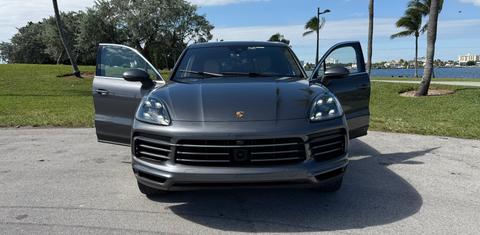 Porsche Cayenne 2021