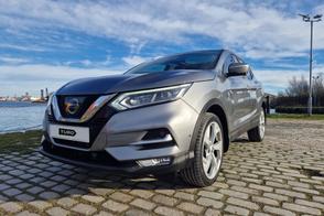 Nissan Qashqai car