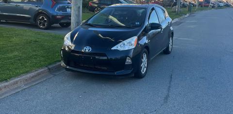 Toyota Prius c 2013