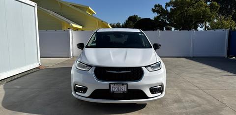Chrysler Pacifica 2024