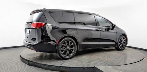 Chrysler Pacifica 2018