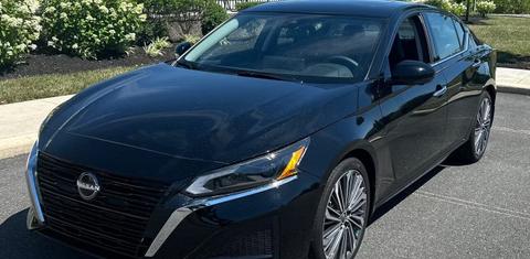 Nissan Altima 2024
