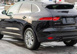 Jaguar F-Pace car