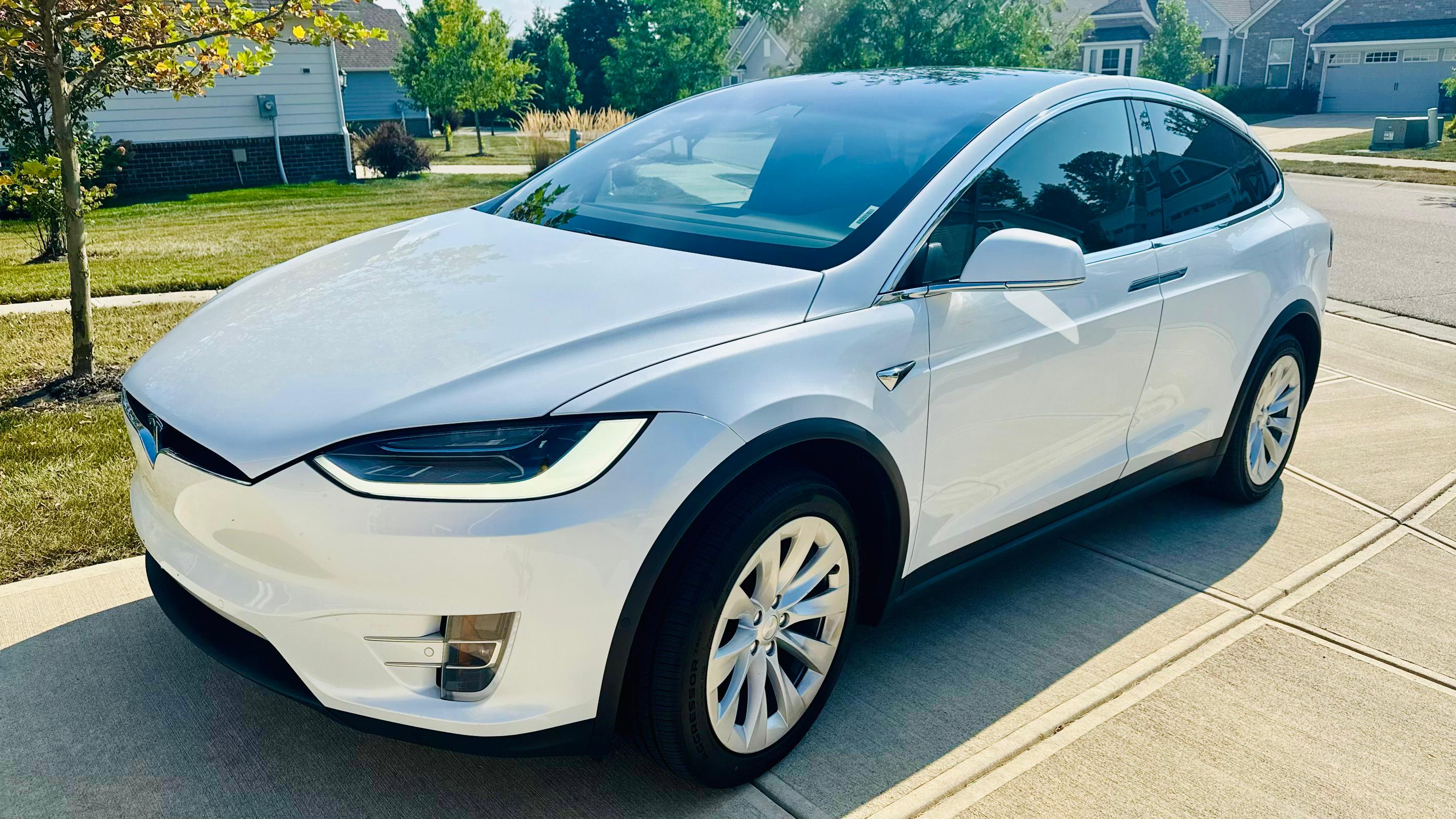 Tesla Model X 2020 in Carmel, IN