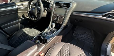 Ford Fusion Hybrid 2015