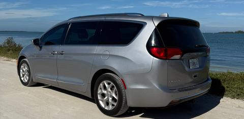 Chrysler Pacifica 2019