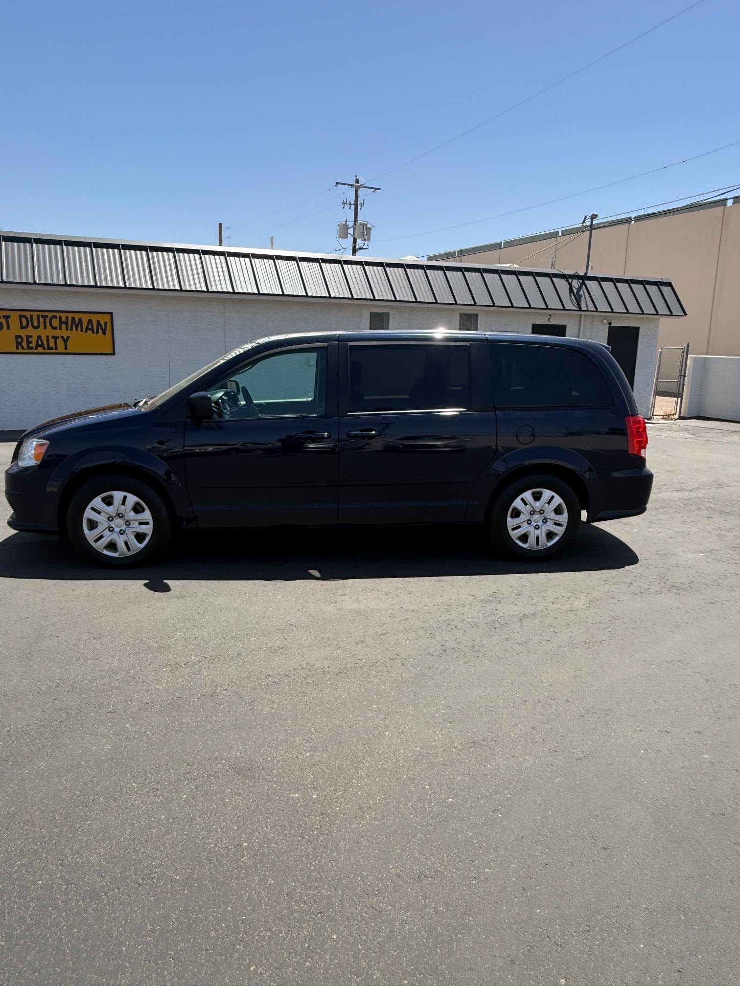 Dodge Grand Caravan 2016 in 