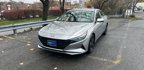Hyundai Elantra 2023