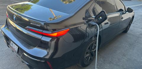 BMW i7 2024