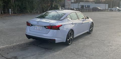 Nissan Altima 2025