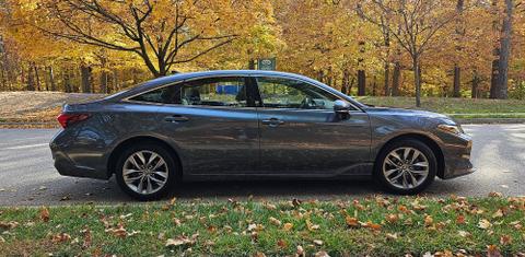 Toyota Avalon 2022