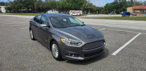 Ford Fusion Hybrid 2014