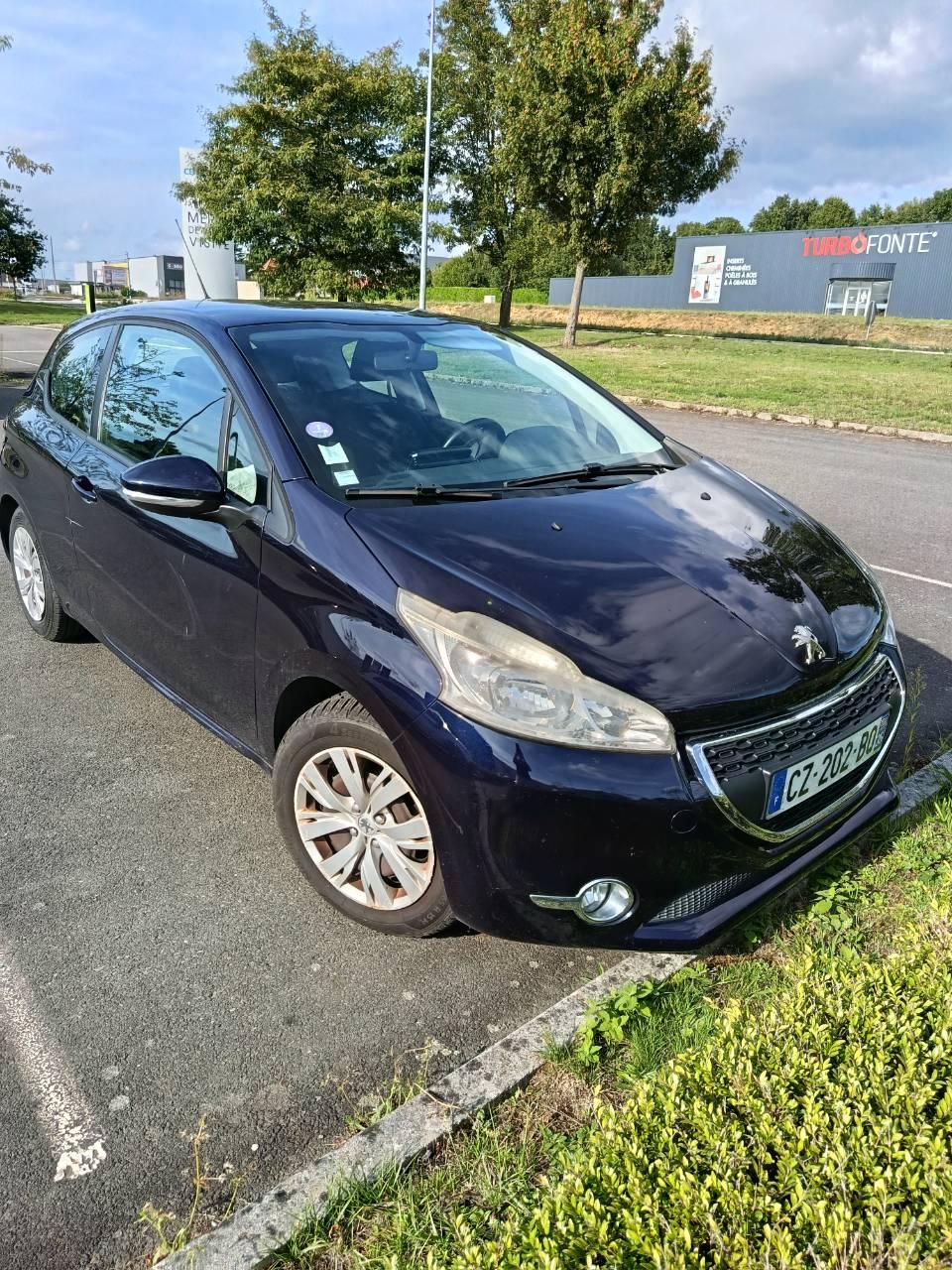 Peugeot 208 2013 à Rennes